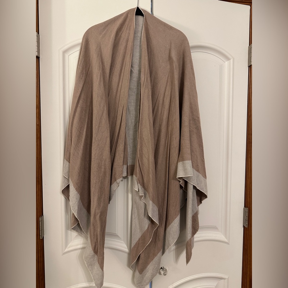 Reversible tan/grey shawl - One size